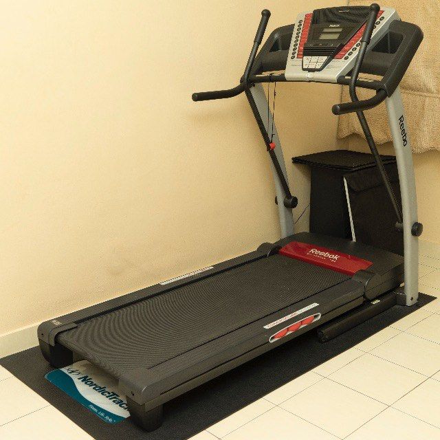 Reebok crosswalk v7 90 treadmill top