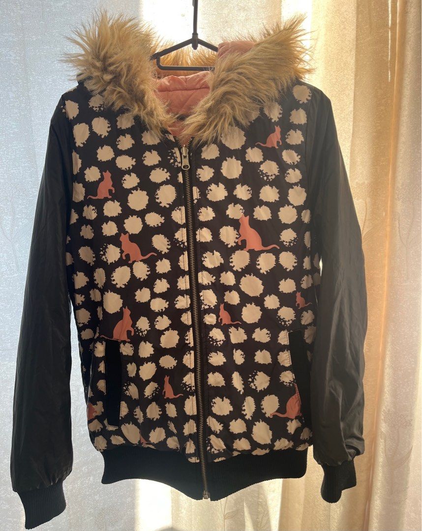 Reversible Puffer Jacket (Category: Coats, Jackets and Outerwear) located in Quezon City. Submitted by findingthingzzz (Listing ID 1289548871, Image 2). Description: No brand. No damage. It’s like new. .