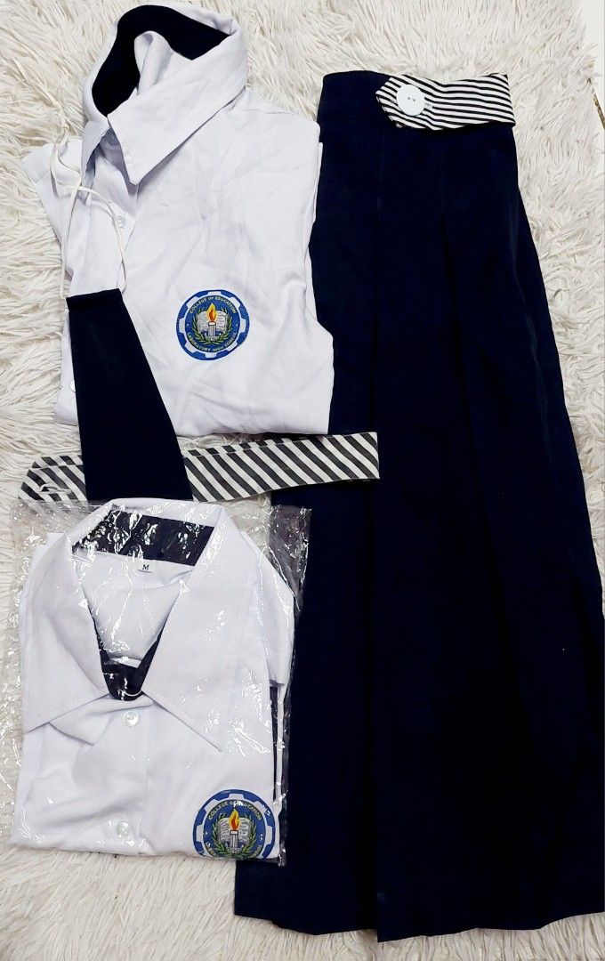 RTU JHS School Uniform (Category: Skirts) located in Mandaluyong City. Submitted by kayeson (Listing ID 1289487292, Image 2). Description: RTU Junior High School Uniform Rarely Used Released one month before graduation, mostly online class by then. with Free Brandnew Top and Extra Belt Medium on Tag 650.