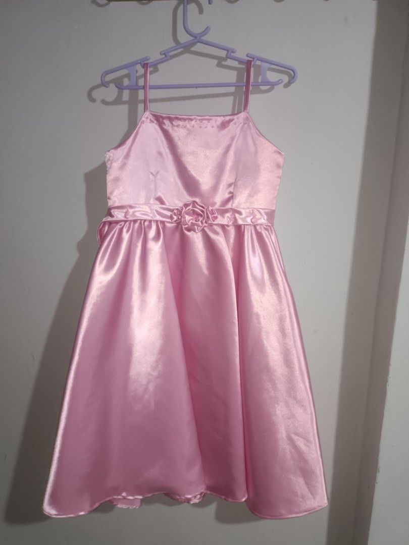 Silk dress (Category: Babies & Kids Fashion) located in Bulacan. Submitted by maxxinetaylor (Listing ID 1289535467, Image 2). Description: like new 2yrs old.