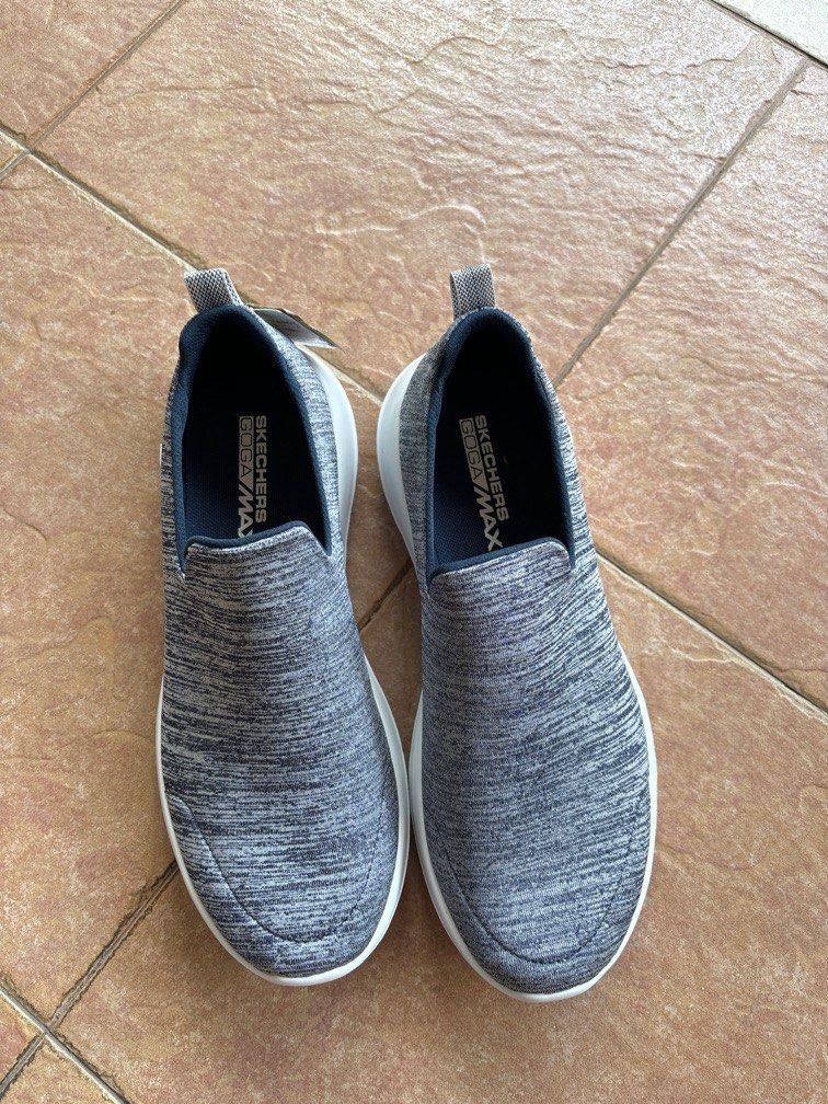 Sketchers GOGA MAX shoes size US8 Men s Fashion Footwear