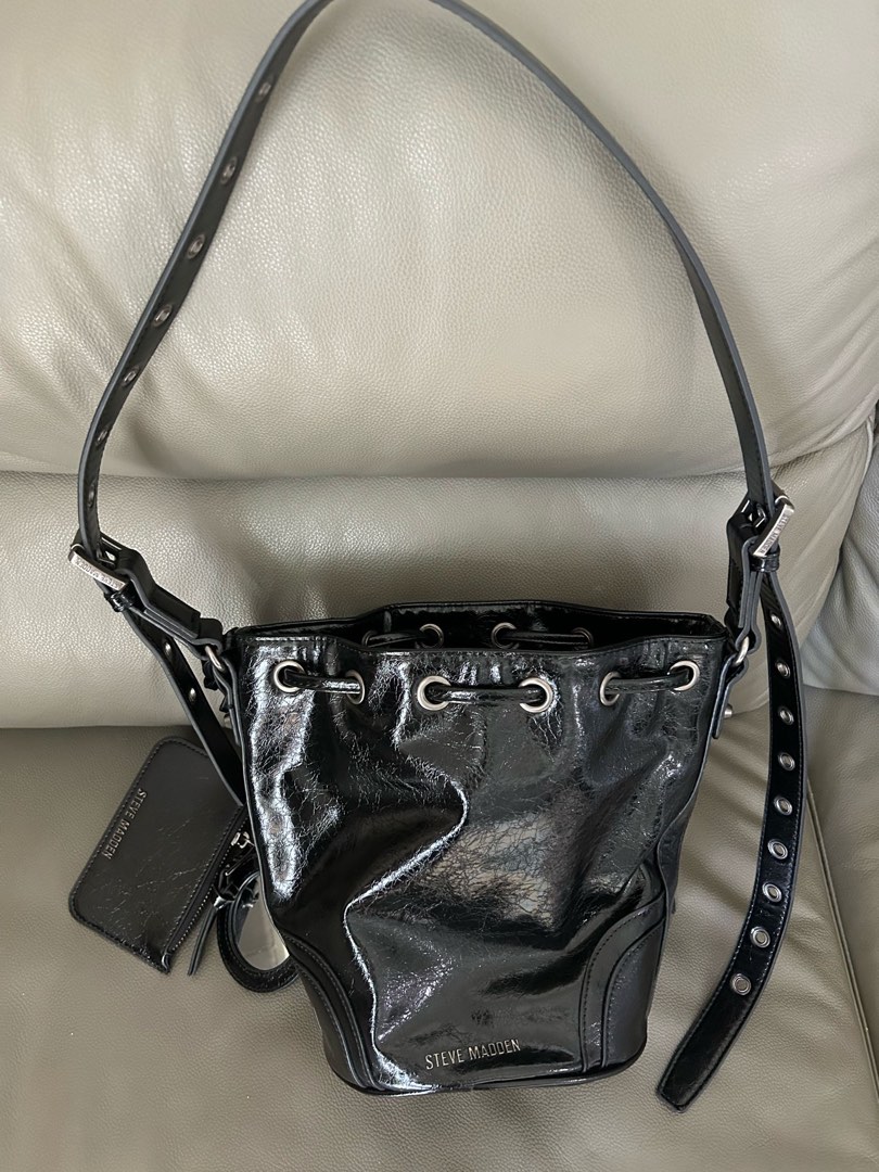 Steve madden black sling bag on sale