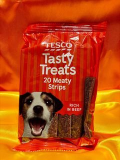 Tesco Tasty Treats 20 Meaty Strips for Dogs 200g (Imported from UK)