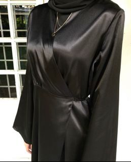 (Category: ) located in . Submitted by wardrobespotted (Listing ID 1289566635, Image 1). Description: .