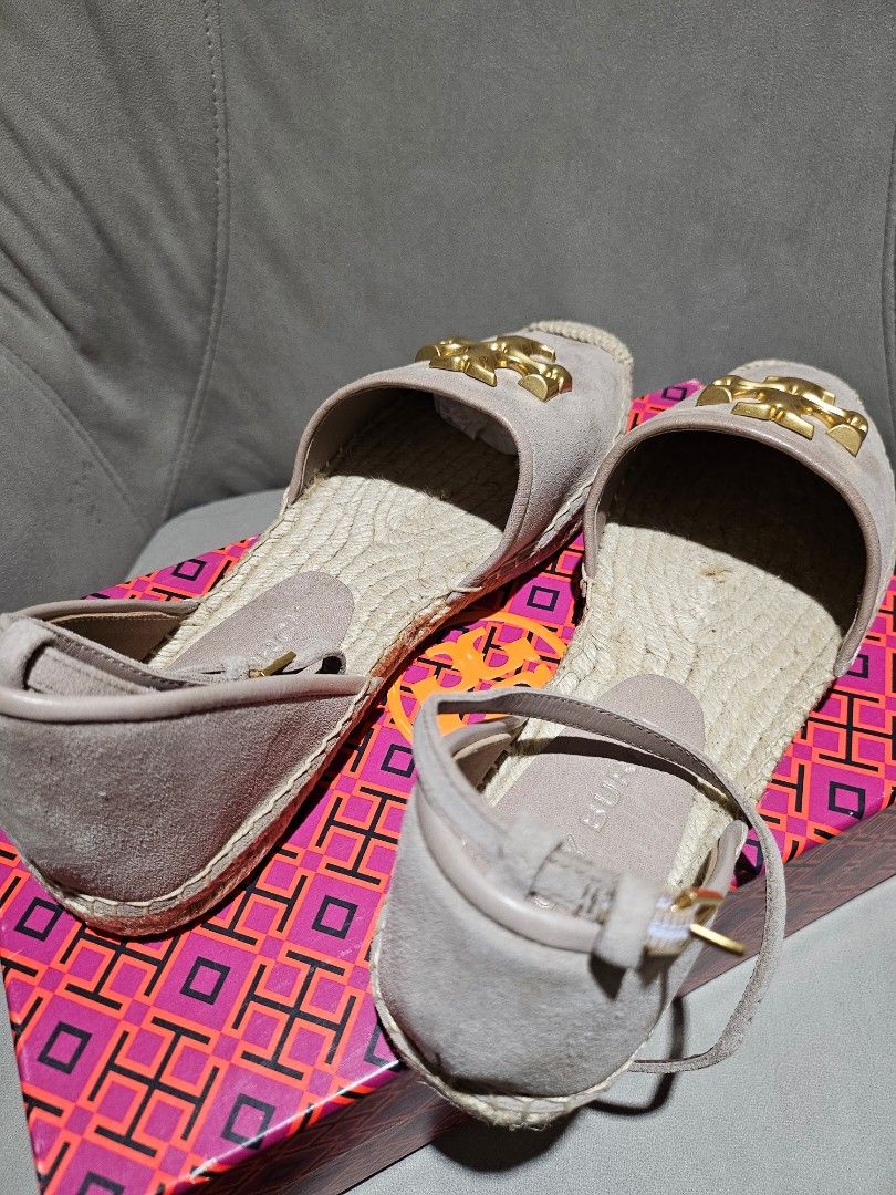Tory Burch Eleanor Dorsay Espadrille size8.5 (Category: Sneakers & Footwear) located in Marikina City. Submitted by ck5618 (Listing ID 1289595492, Image 2). Description: .