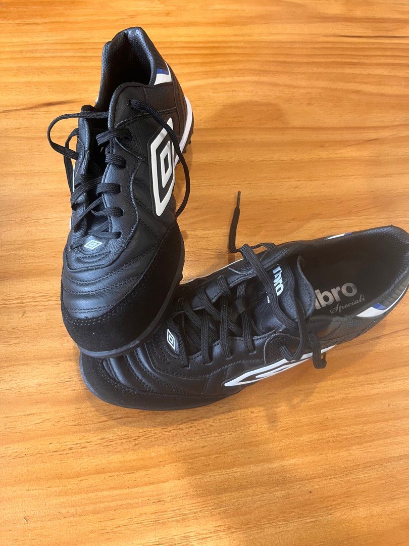 Mens futsal shoes store