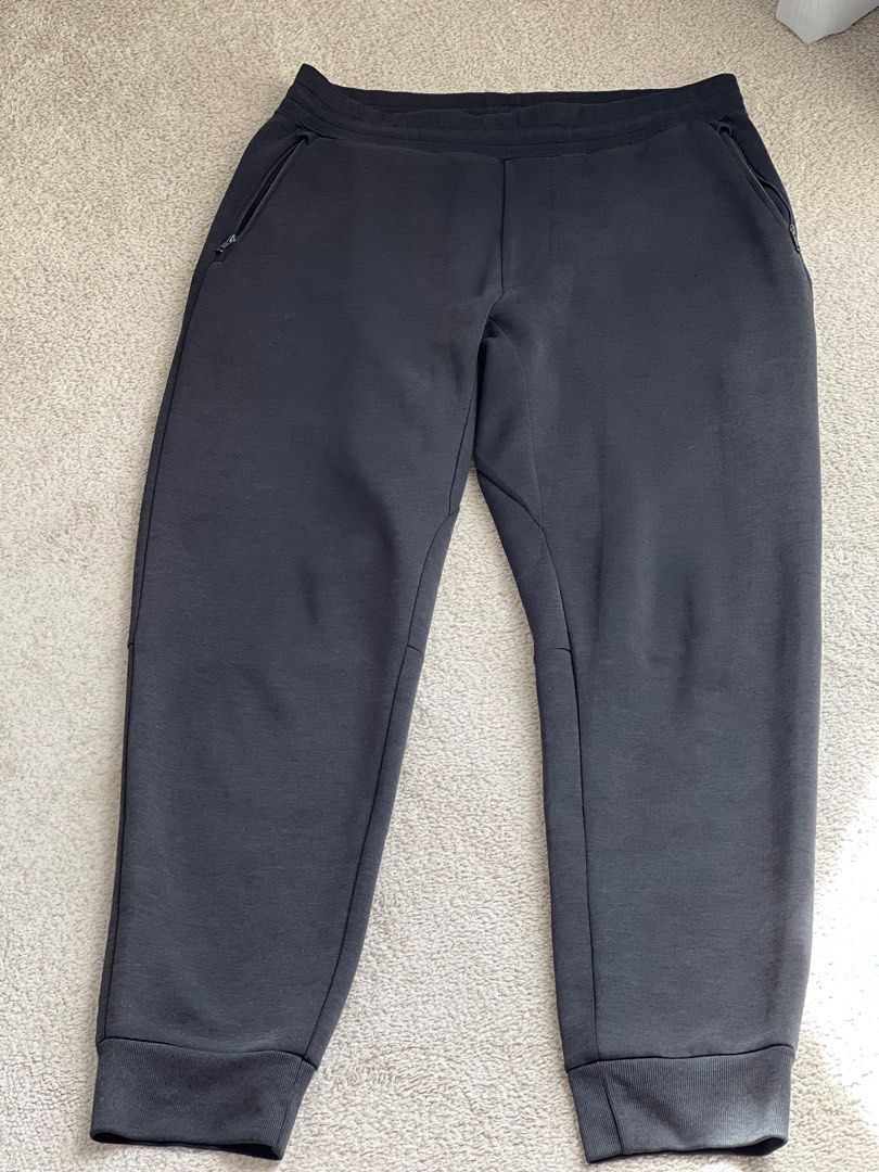 Uniqlo Extra Stretch Dry Sweatpants Jogger Pants Sport Pants Sweat Pants M  size Black Color