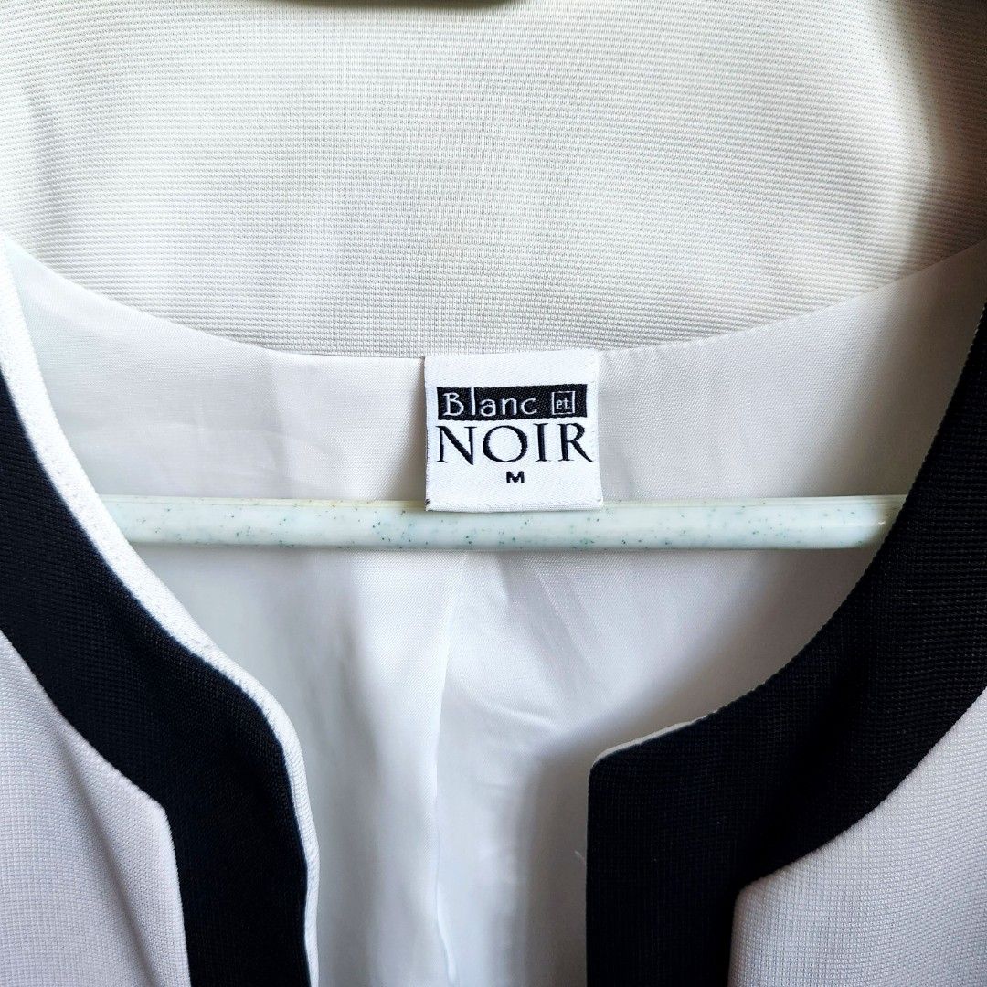 White Blazer (Category: Coats, Jackets and Outerwear) located in Cainta. Submitted by andrthings (Listing ID 1289544235, Image 3). Description: Brand: Blanc et Noir shoulder: 16" length: 20" with inner lining No issues - hook just needs restitching (last photo). Haven't used this in a while so it was stored in closet only..