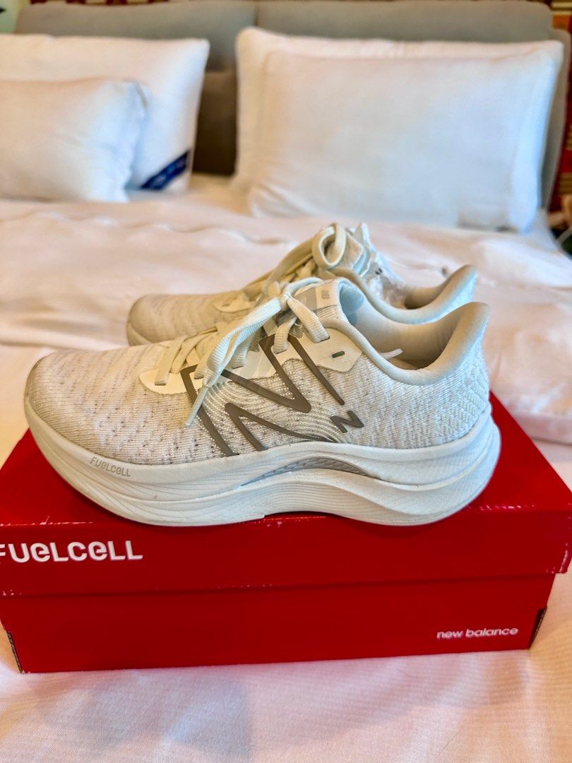 New balance deals 244