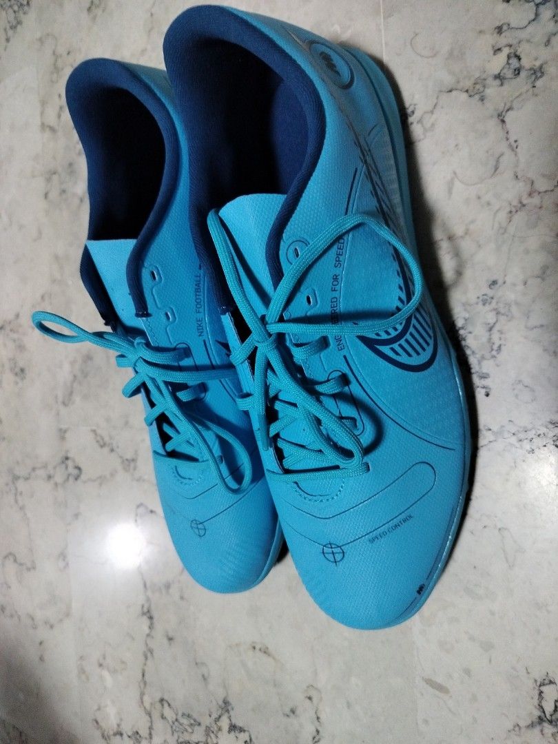 R1 futsal shoes outlet