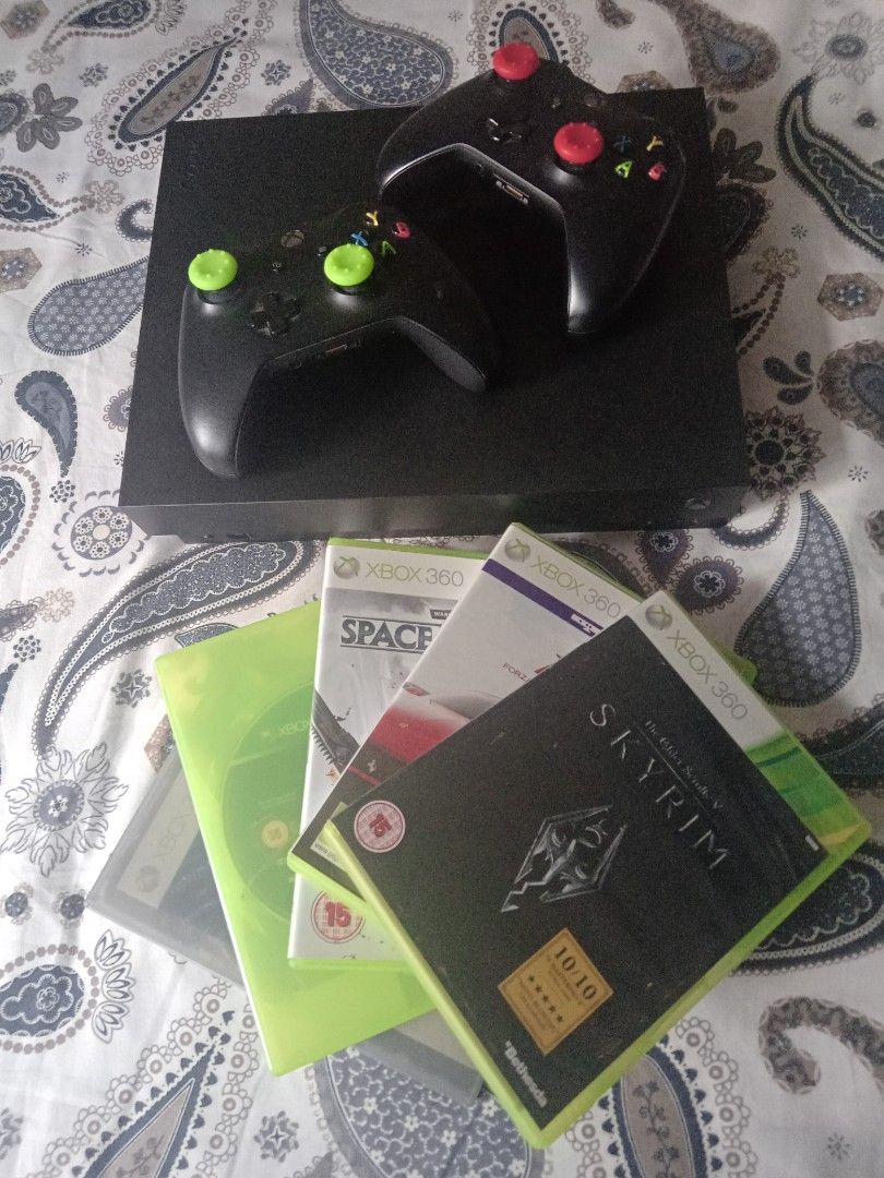 Xbox one hotsell x 360 view
