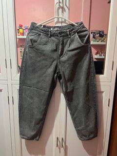 (Category: ) located in . Submitted by errday.trends (Listing ID 1289573413, Image 1). Description: .