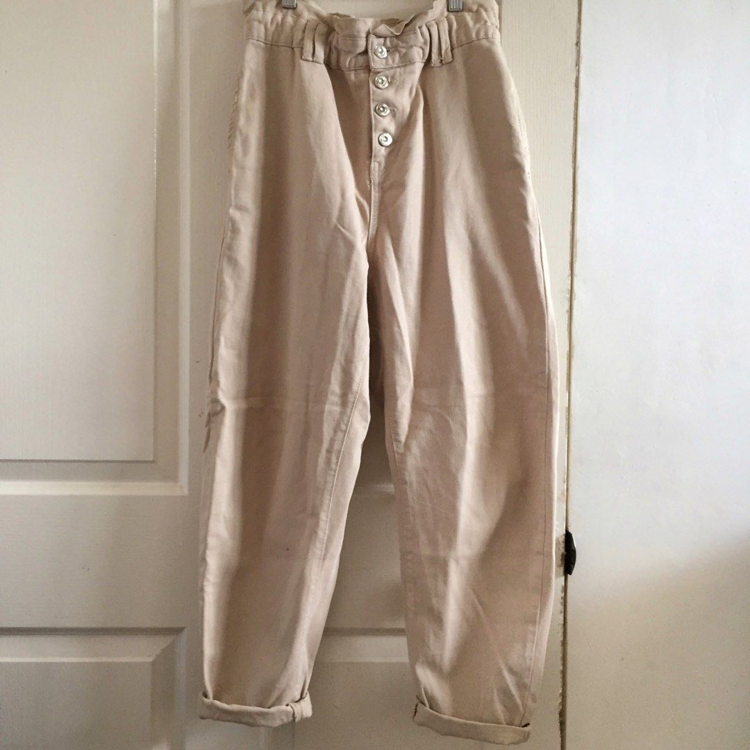 ZARA paperbag jeans in beige, Women's Fashion, Bottoms, Other Bottoms on  Carousell