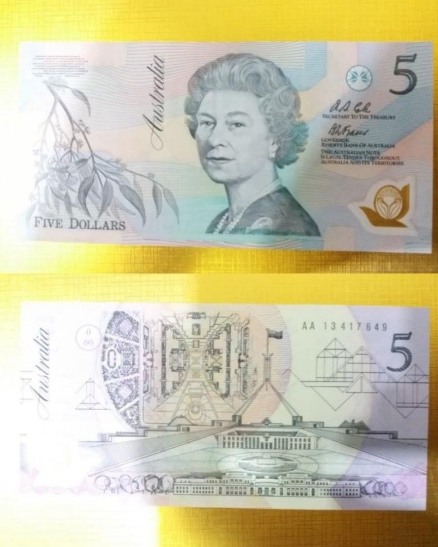 絕版⚠️第一版最細面額5蚊膠紙幣🚫不議價⚠️ UNC 膠質未流通英女皇伊莉莎伯二世QE II queen elizabeth II  英國前殖民地澳洲澳紙
