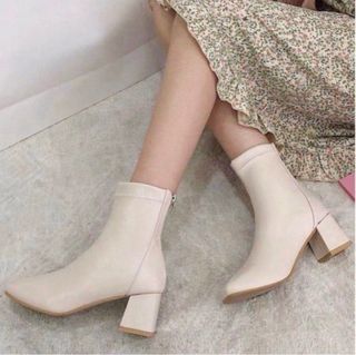 White booties cheap hot sale