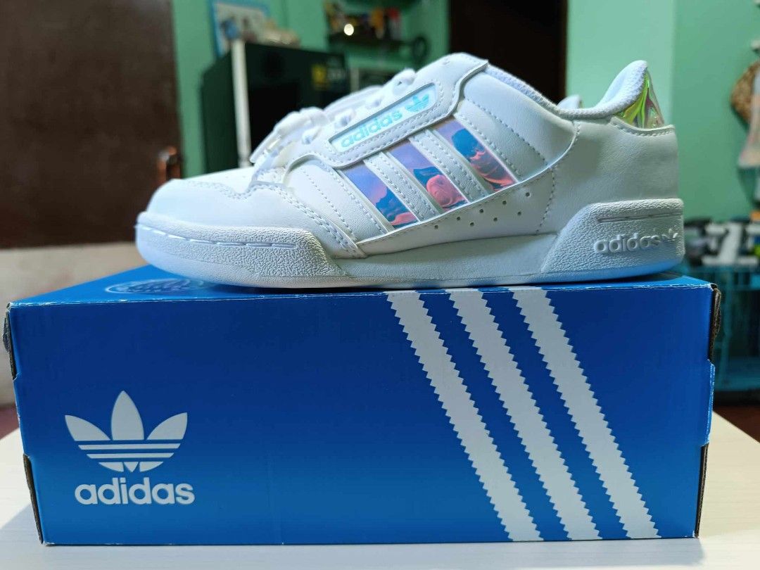 Adidas sneakers (Category: Sneakers) located in Cebu City. Submitted by pingkay (Listing ID 1289913191, Image 3). Description: Never used. US 4 but runs large. Can fit up size 6.. RFS: runs big on me.