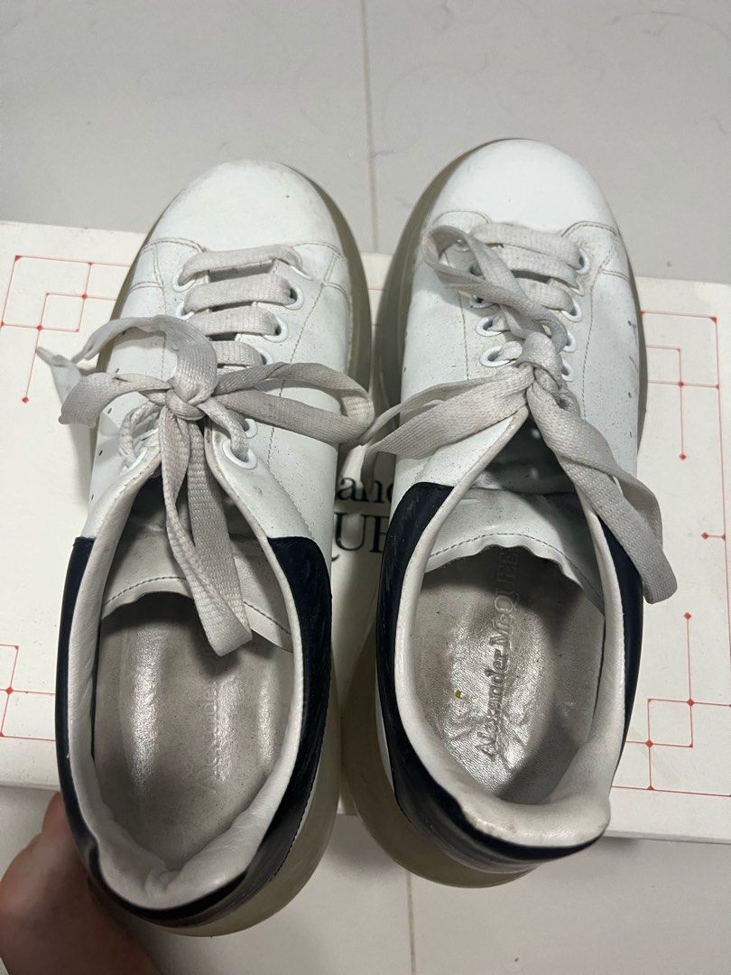 Alexander mcqueen trainers sole hotsell