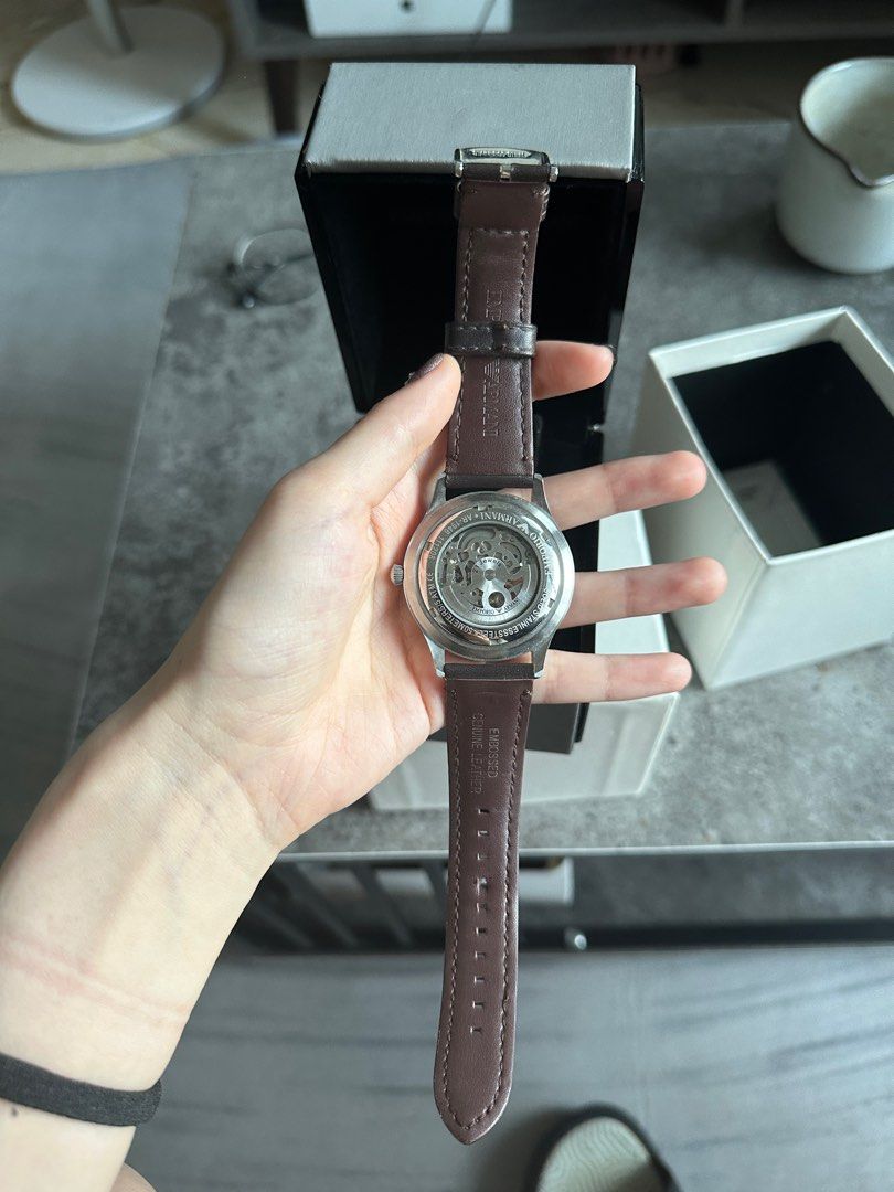 Ar1946 armani shop