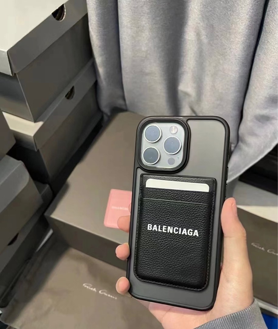 magsafe wallet balenciaga
