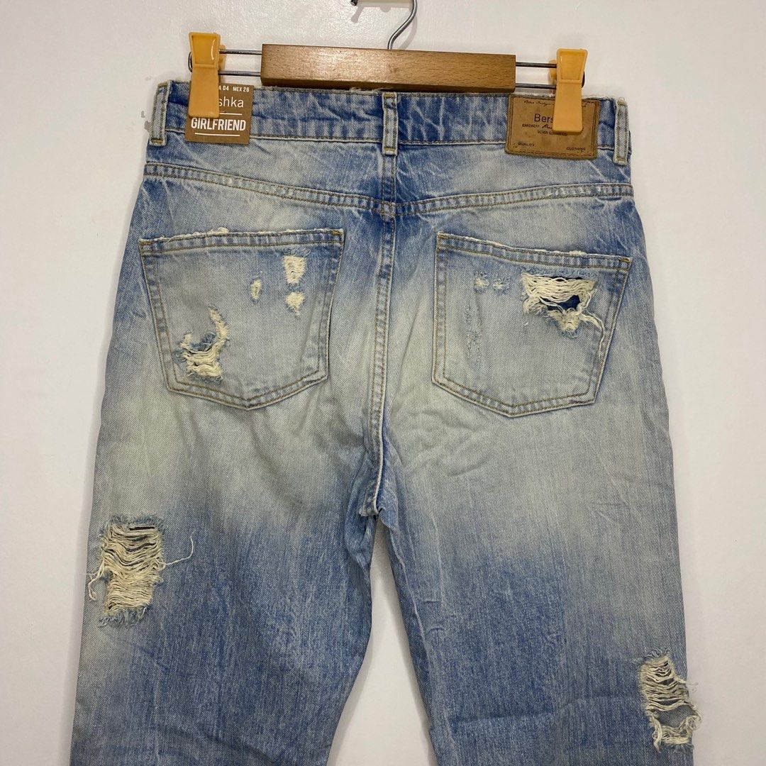 Girlfriend sales jeans bershka