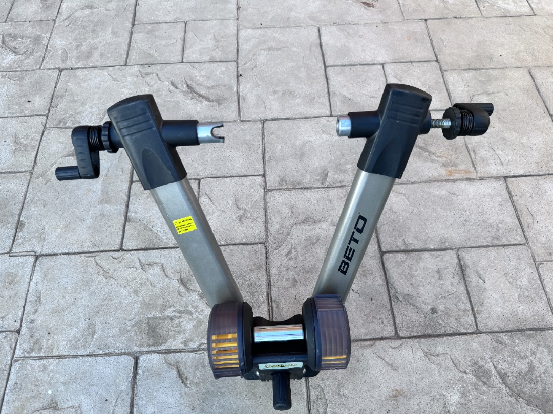 Beto hotsell bike trainer