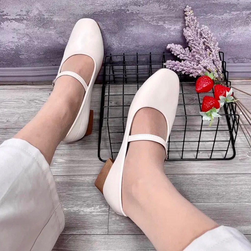 Soft brand heels store