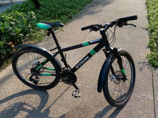 (Category: ) located in . Submitted by deepak00 (Listing ID 1289789531, Image 1). Description: .