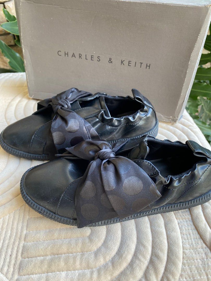 CHARLES & KEITH Sneakers (Category: Sneakers) located in Baliuag. Submitted by nylinel (Listing ID 1289683110, Image 2). Description: Charles & Keith Flats/ Covered/ Sneakers Style: CK1-70380700 Color: Black Size: 36 With box.