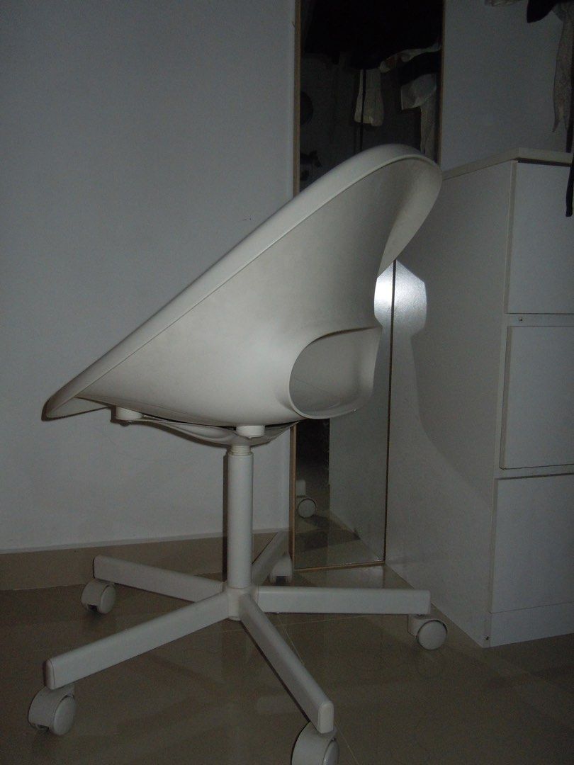 Computer desk table IKEA LOBERGET Seat Shell Chair