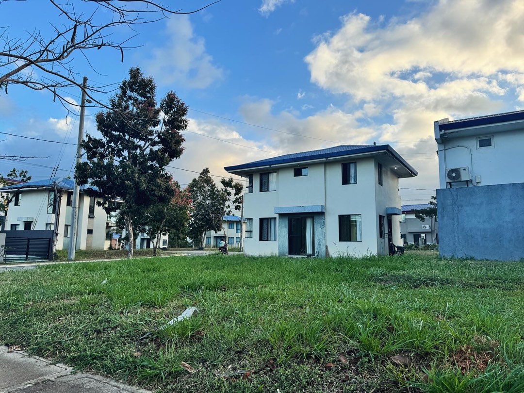 Corner Lot for Sale in Parkway Settings Nuvali, Property, For Sale, Lot