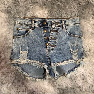 (Category: ) located in . Submitted by imasleepyhead (Listing ID 1289773291, Image 1). Description: .