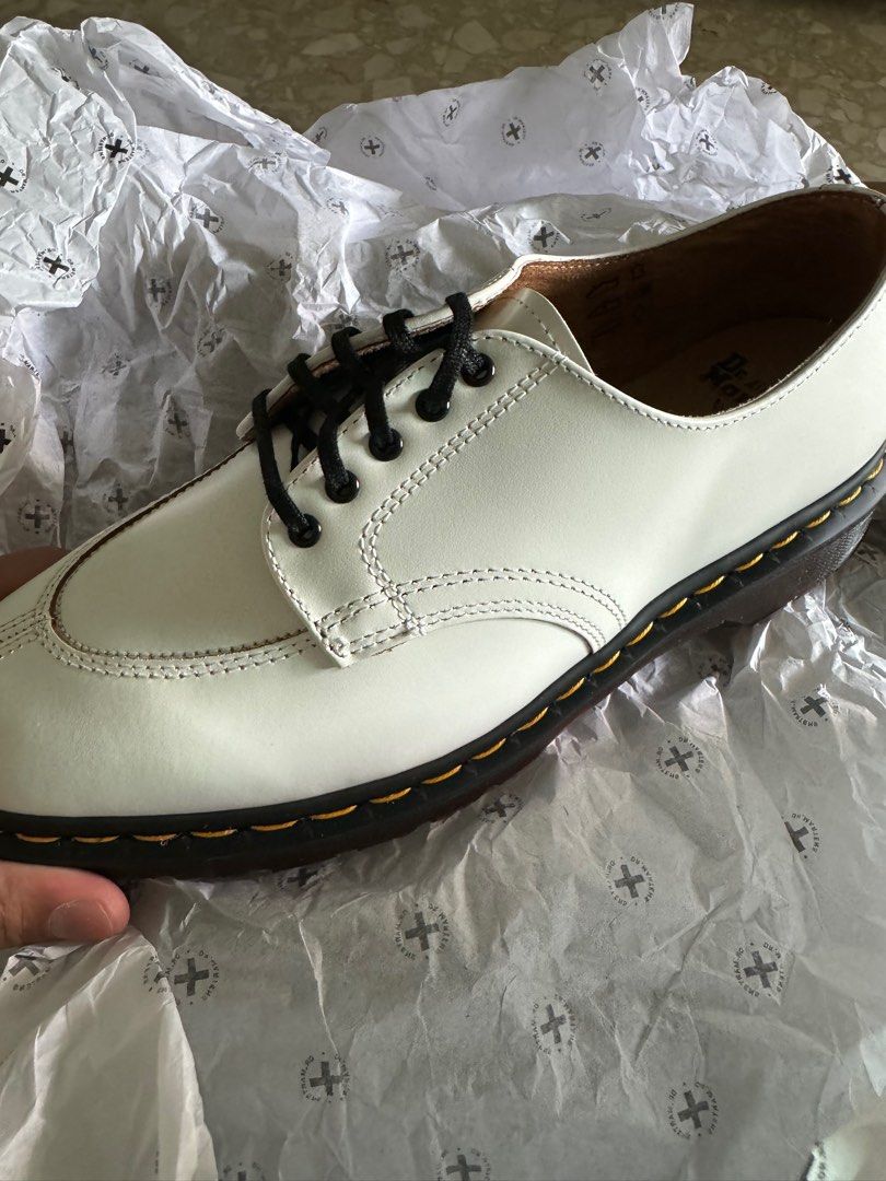 Dr Martens BRAND NEW 2046 White Men s Fashion Footwear Casual shoes on Carousell