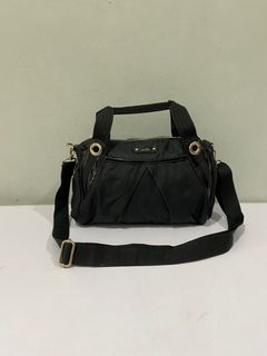 (Kategori: ) berada di . Dikirim oleh 4r_shop (ID iklan 1289760334, Gambar 1). Deskripsi: .
