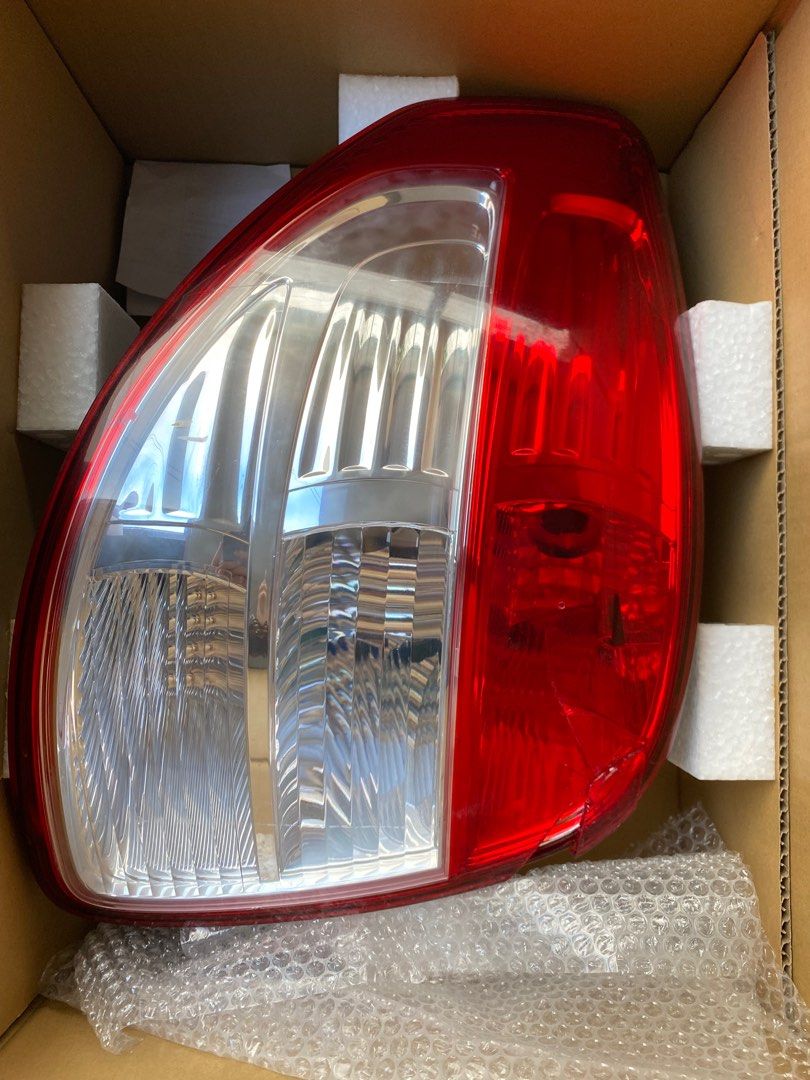 FOR SALE: 2012 SUZUKI SX4 LEFT Tail light (Category: Lightings, Horns, and other Electrical Parts and Accessories) located in Quezon City. Submitted by jdvld (Listing ID 1289698162, Image 2). Description: PLEASE Read description: Selling my spare SX4 Left Tail light for cheap because it has a crack on the top. See picture for reference. Everything else is OK. Item is in QC Comes with spare box, bubble wrap and styrofoam.