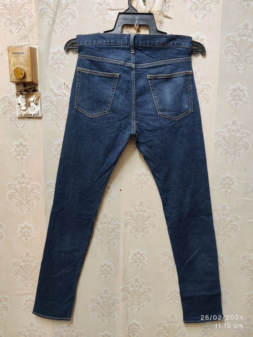 Gu jeans discount by uniqlo