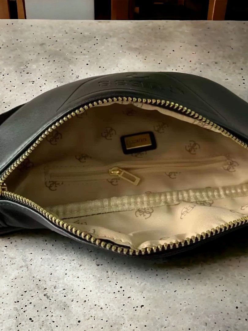 Guess Fanny Pack / Belt Bag (Category: Luxury Bags & Wallets) located in Manila. Submitted by mlcrln (Listing ID 1289698109, Image 2). Description: ‼️ FOR SALE ‼️ GUESS FANNY PACK / BELT BAG Brand New and Complete with Tags 💯 Location: Tondo, Manila / South Caloocan Mode of Payment: Gcash or Online Banking for Online Transaction We also accept Meet-Up within this area: SM Manila, LRT 5th Avenue, Tondo Church, SM San Lazaro.