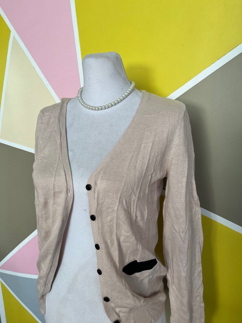 h m beige cardigan Women s Fashion Tops Longsleeves on Carousell