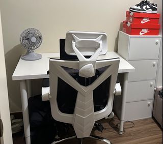 Ikea White Table with Adjustable Legs