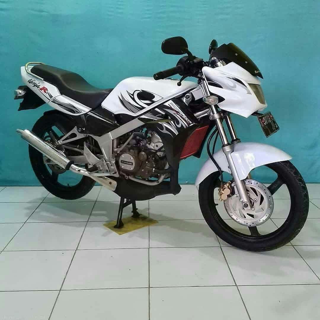 Kawasaki 150r 2025