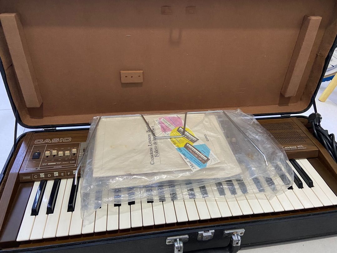 Keyboard Casiotone 405 Vintage Retro