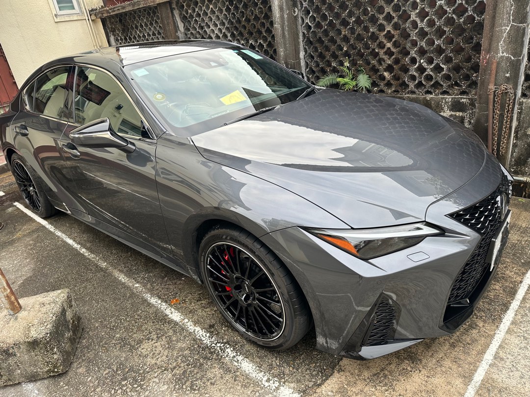 Lexus IS300H Executive Hybrid (A)62863130940161114