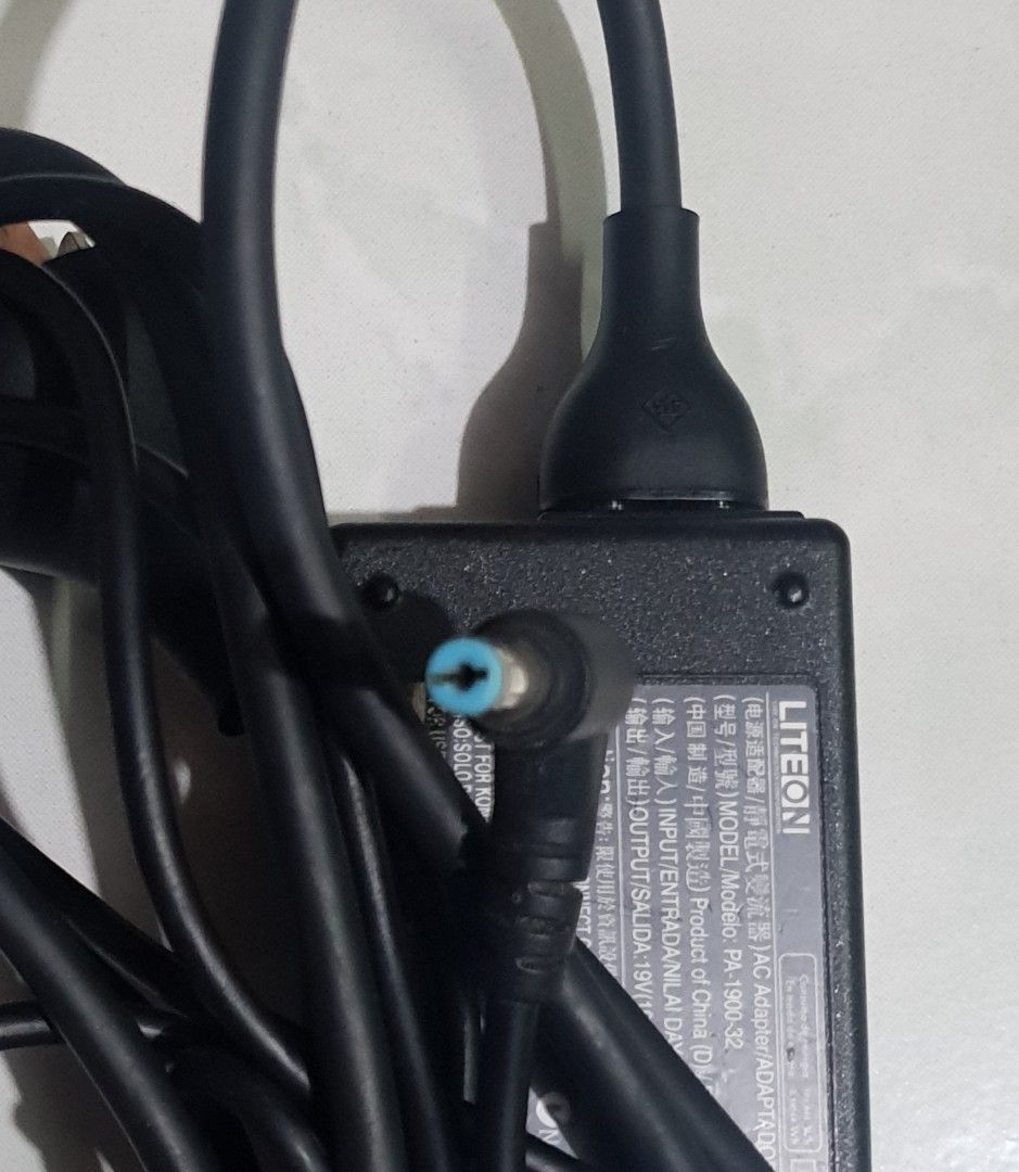 Liteon laptop charger for Acer (Category: Chargers) located in Pasig City. Submitted by phgigapro (Listing ID 1289755952, Image 2). Description: Liteon laptop charger 90W 19V 4.7A tested working good condition pick up or lalamove only Pasig.
