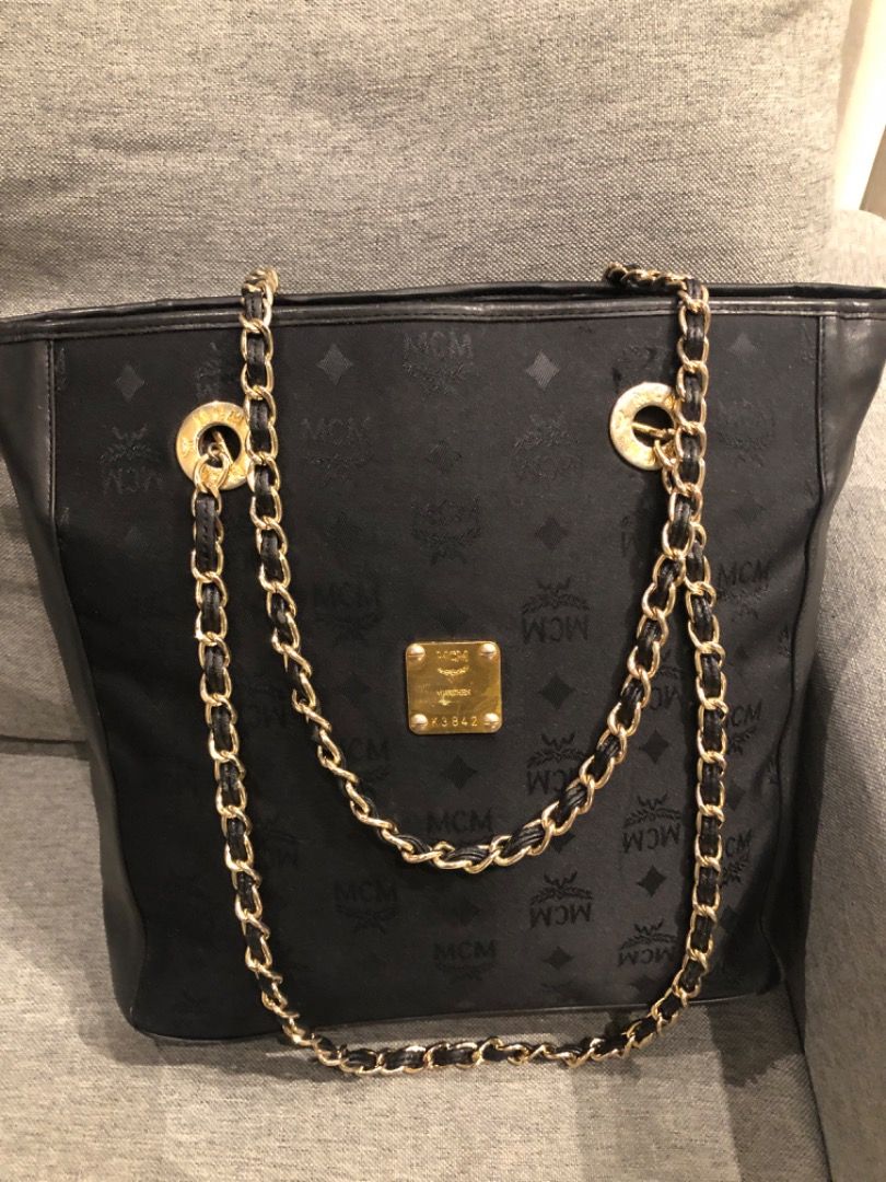 MCM Munchen Tote bag (Category: Luxury Bags & Wallets) located in Davao. Submitted by mliza1020 (Listing ID 1289799602, Image 1). Description: Original MCM Munchen Shoulder/Tote bag with Gold hardware Dimension: H 31 x L 38 x W 12 cm (approx).