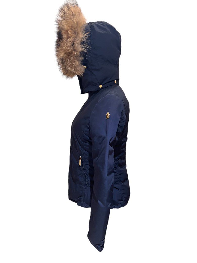 Moncler puffer jacket with fur hood best sale