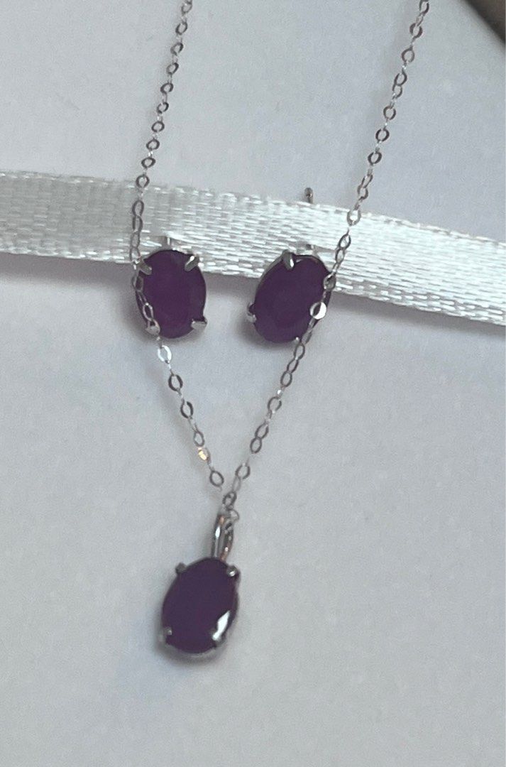 Natural ruby stone set earring and necklace (Category: Earrings) located in Quezon City. Submitted by red_velvetbox (Listing ID 1289766081, Image 2). Description: Natural stones ruby K18 setting brandew .