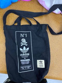 （分類：）位於 。 由 kanoufcm 提交（商品編號 1289805330，圖片 1）。簡介： 。