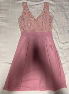 (Category: ) located in . Submitted by rox (Listing ID 1289816262, Image 1). Description: .