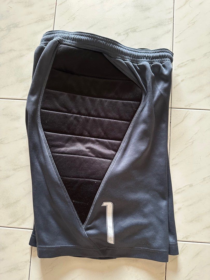 Puma Padded Goalkeeper Shorts with no.1 Size L Men s Fashion