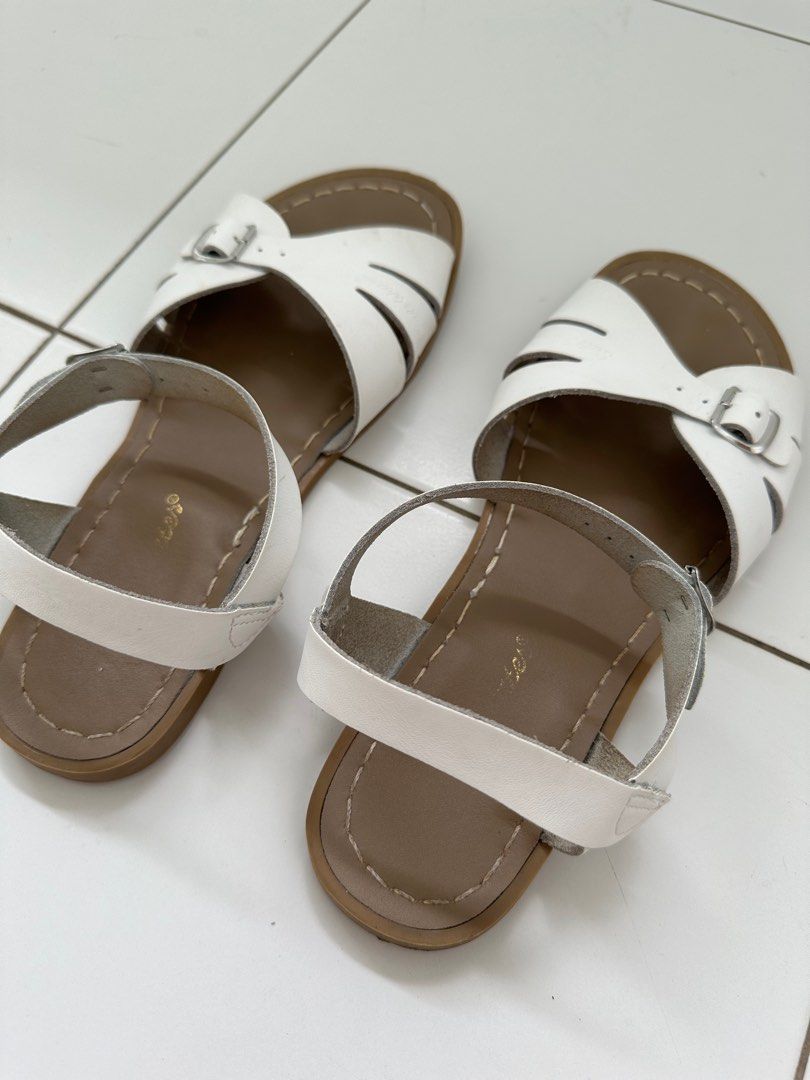 White sandals cheap size 7