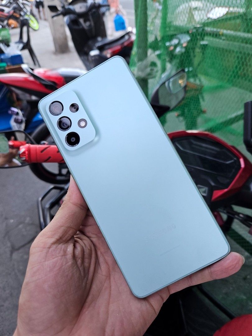 Samsung A73 (Category: Samsung) located in Quezon City. Submitted by mubrogadgets (Listing ID 1289783970, Image 2). Description: SAMSUNG A73 5G ₱ 6500 WE ACCEPT CASH ON DELIVERY VIA LBC IN ALL PART OF PHILLIPINES AND LALAMOVE FOR IN METRO MANILA rush selling 1 line issue only 👉super good for gaming and camera 👉high quality display 👉no amoled burn issue 👉super smooth sa gaming 👉pm me for more details 👉5g network connection👌🌐 PROCESSOR🎮 -R
